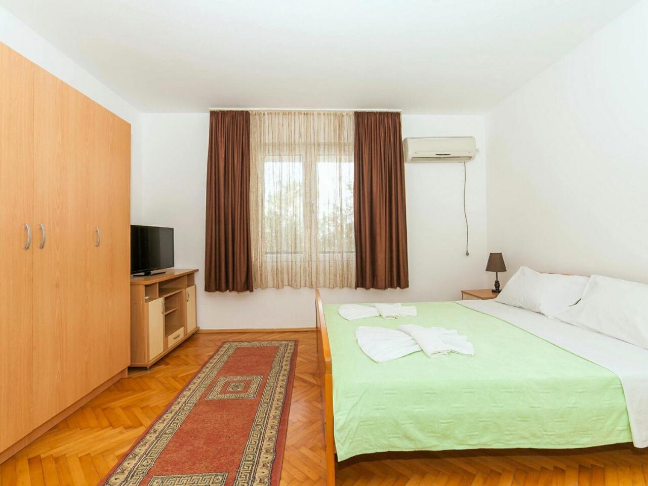 Hana Accommodation Sveti Stefan Exterior photo