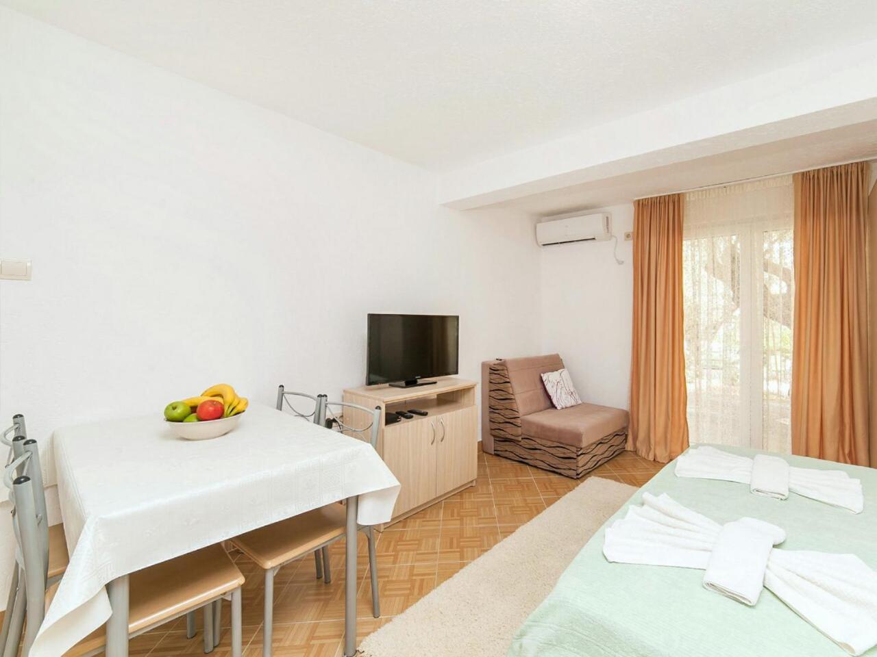 Hana Accommodation Sveti Stefan Exterior photo
